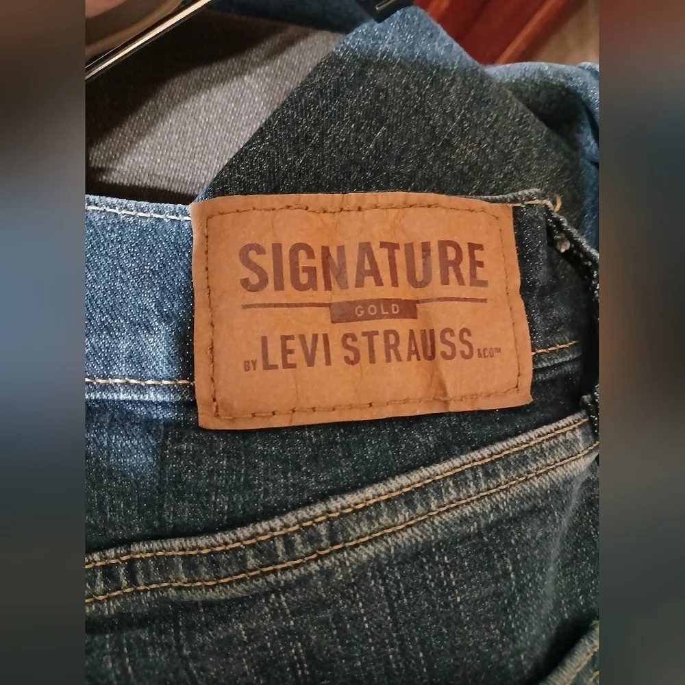 Signature by Levi Strauss Men's Straight Regular Jeans-Dark Blue 28x34 - Picture 3 of 6